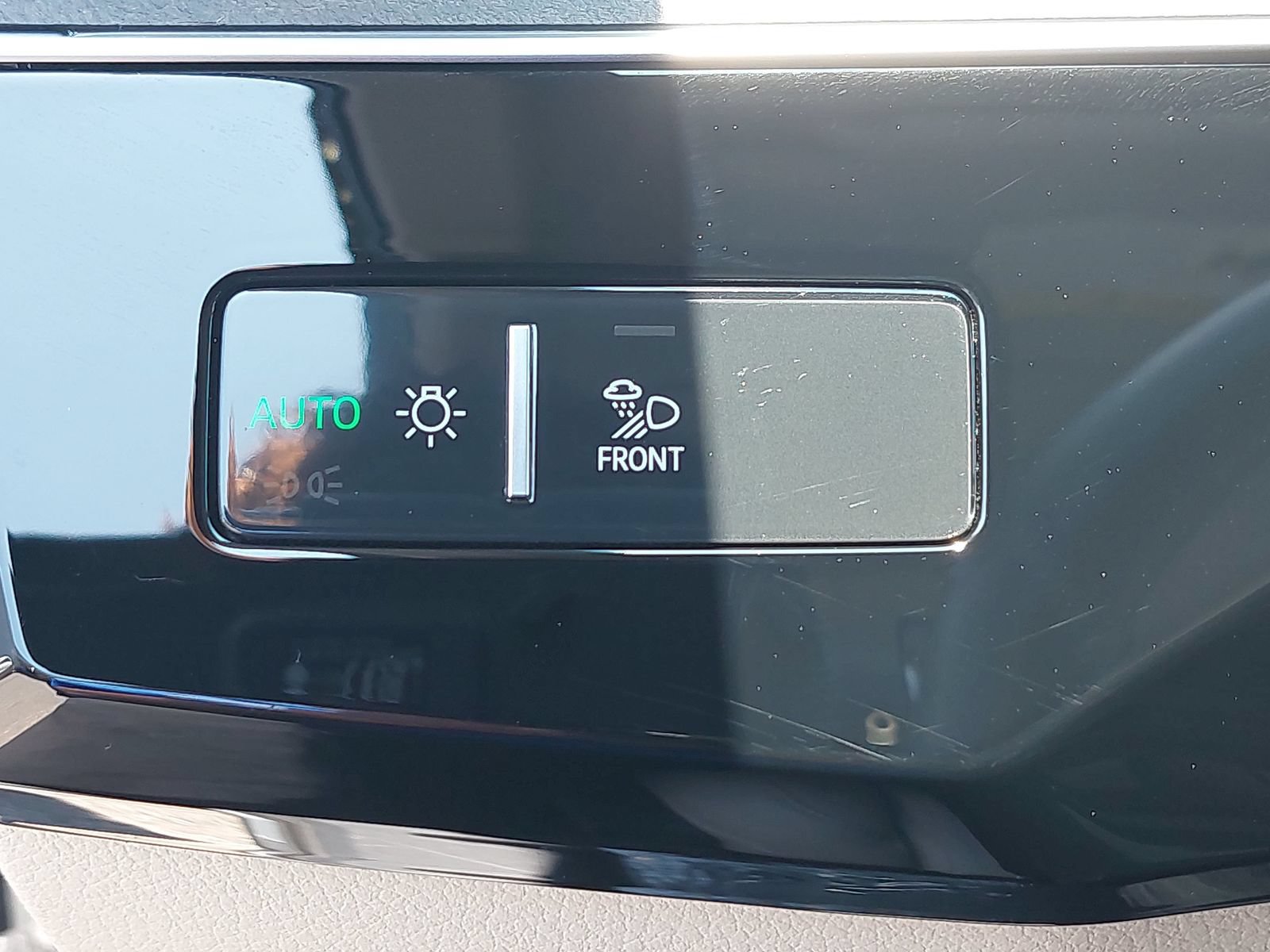 Used 2024 Audi Q8 e-tron Premium Plus w/ Prestige Package AWD/4WD image 29