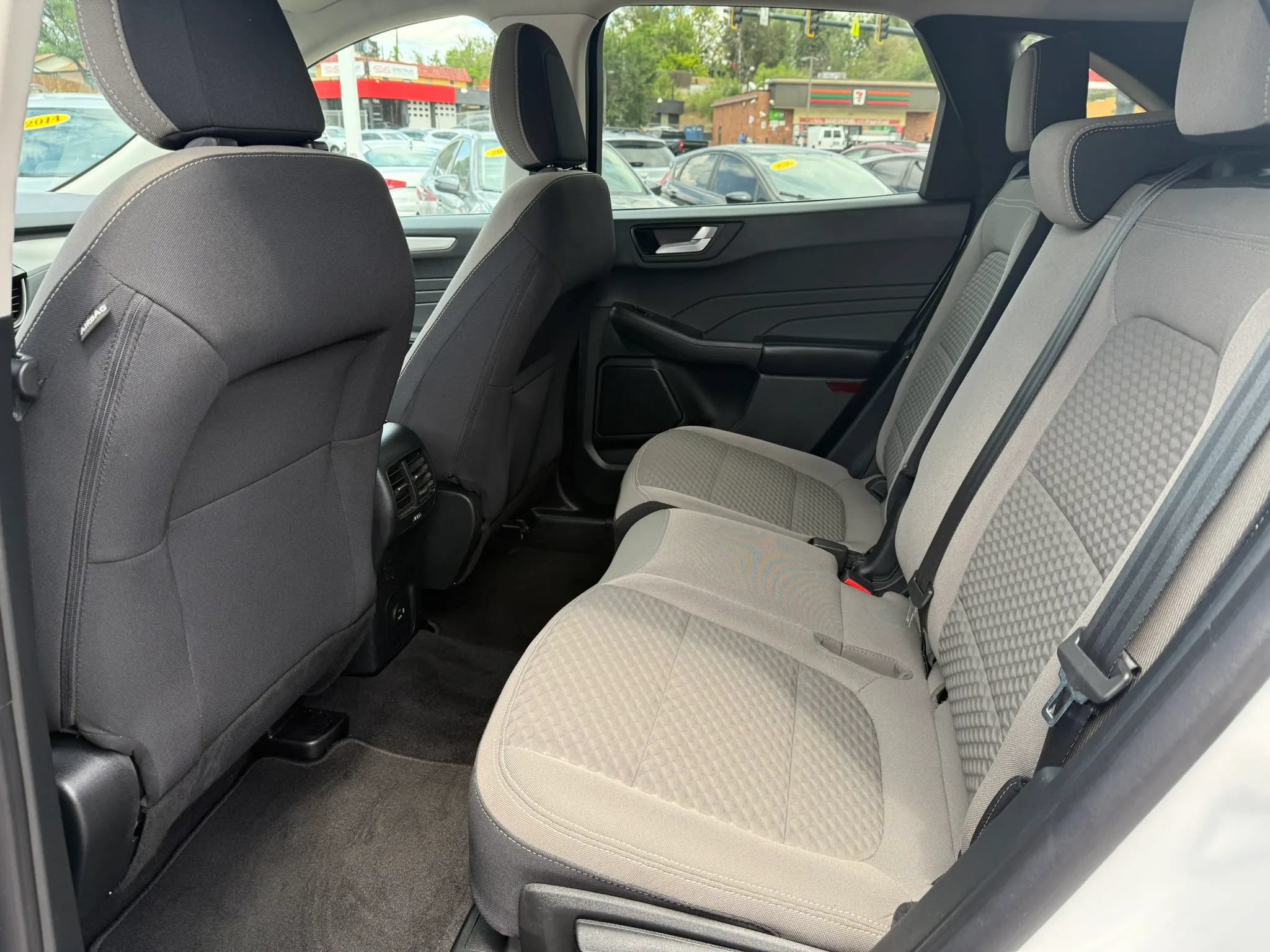 Used 2021 Ford Escape SE AWD/4WD image 13