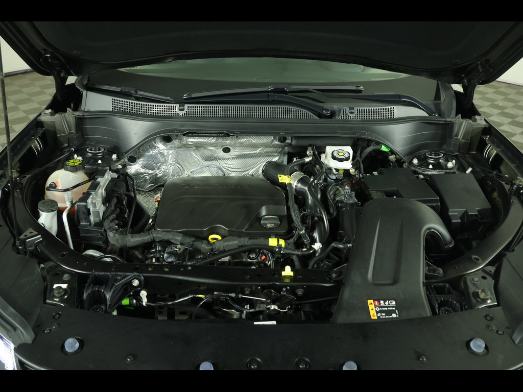 Used 2025 Chevrolet Trax LT FWD image 18