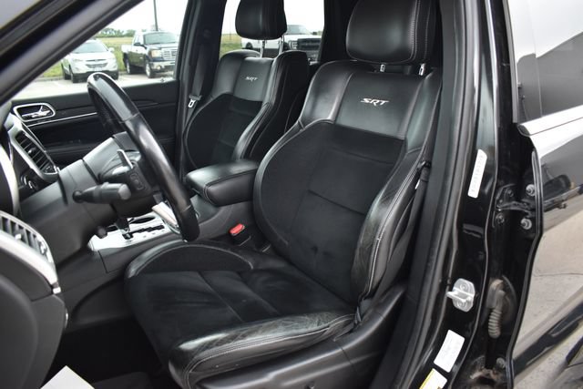 Used 2012 Jeep Grand Cherokee SRT8 w/ Luxury Group II AWD/4WD image 13