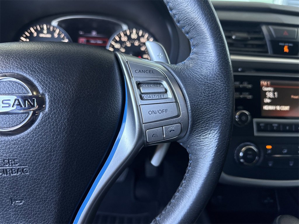 Used 2017 Nissan Altima 2.5 SR w/ Midnight Edition Package image 23