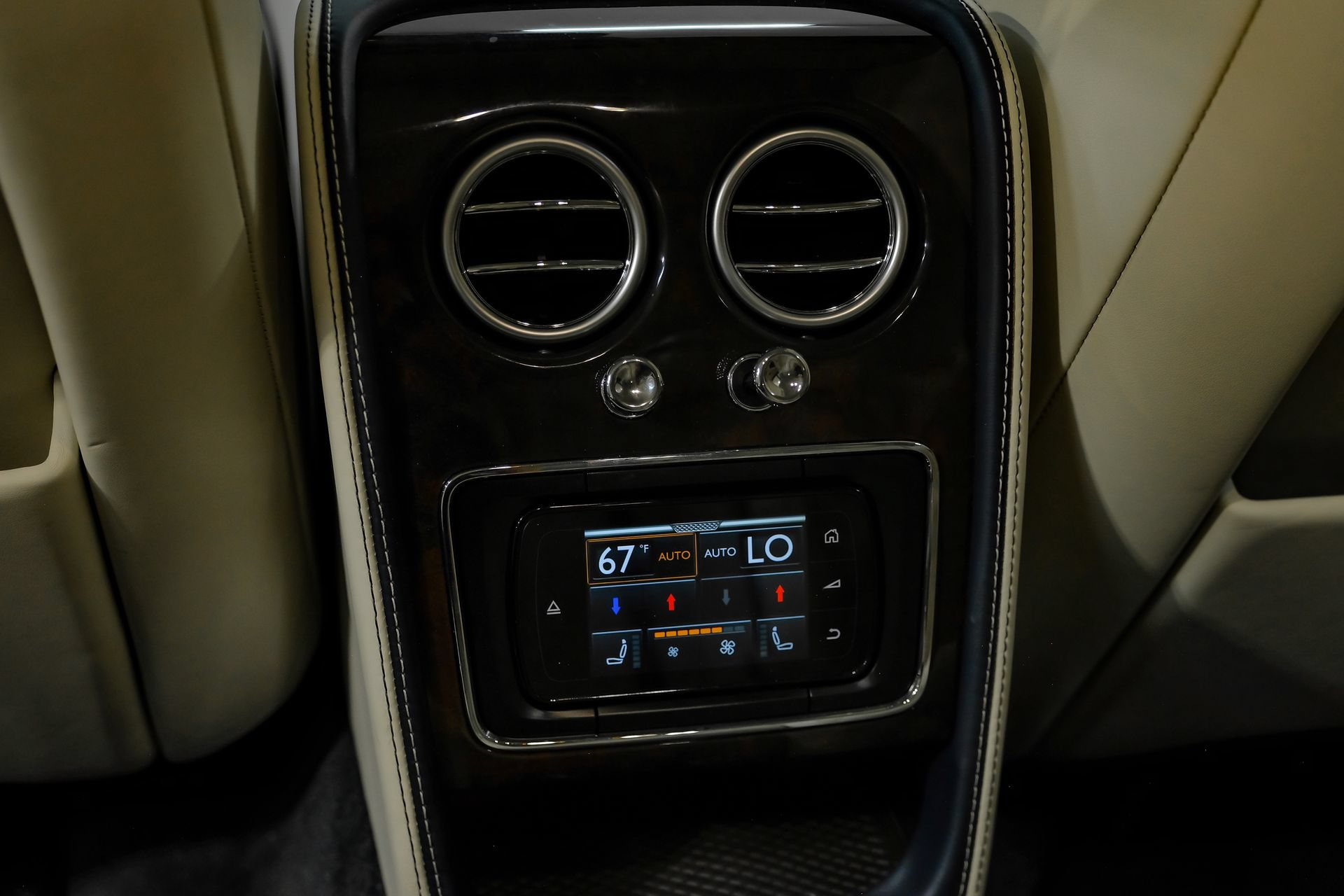 Used 2018 Bentley Flying Spur W12 AWD/4WD image 47