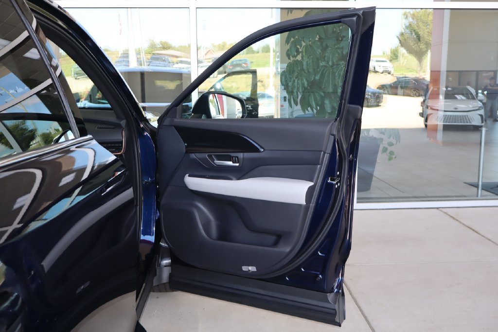 New 2026 Toyota Grand Highlander AWD Hybrid image 52