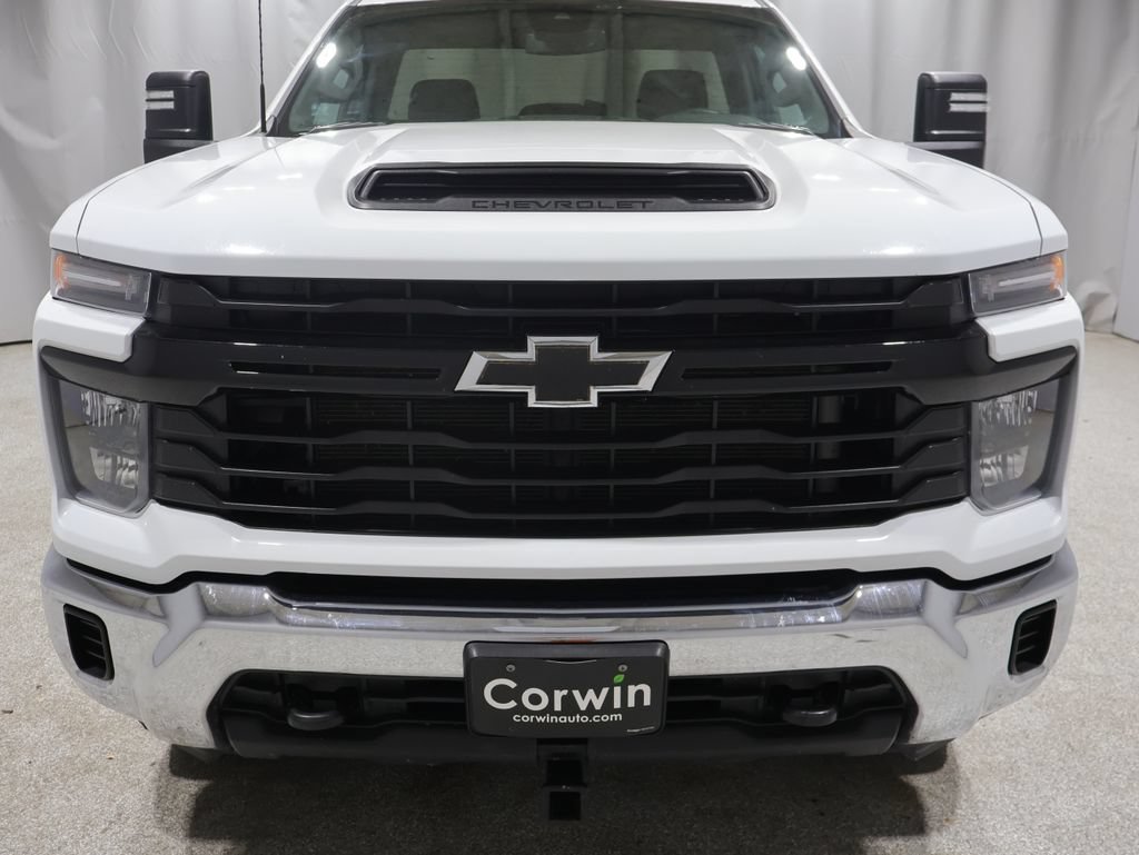 Used 2024 Chevrolet Silverado 3500 W/T AWD/4WD image 9