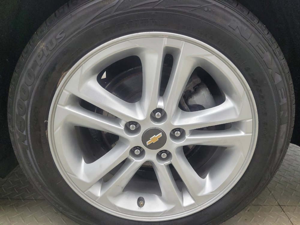 Used 2017 Chevrolet Cruze LT w/ Convenience Package FWD image 31