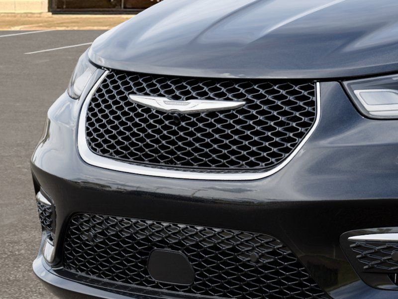 New 2026 Chrysler Pacifica Select image 11