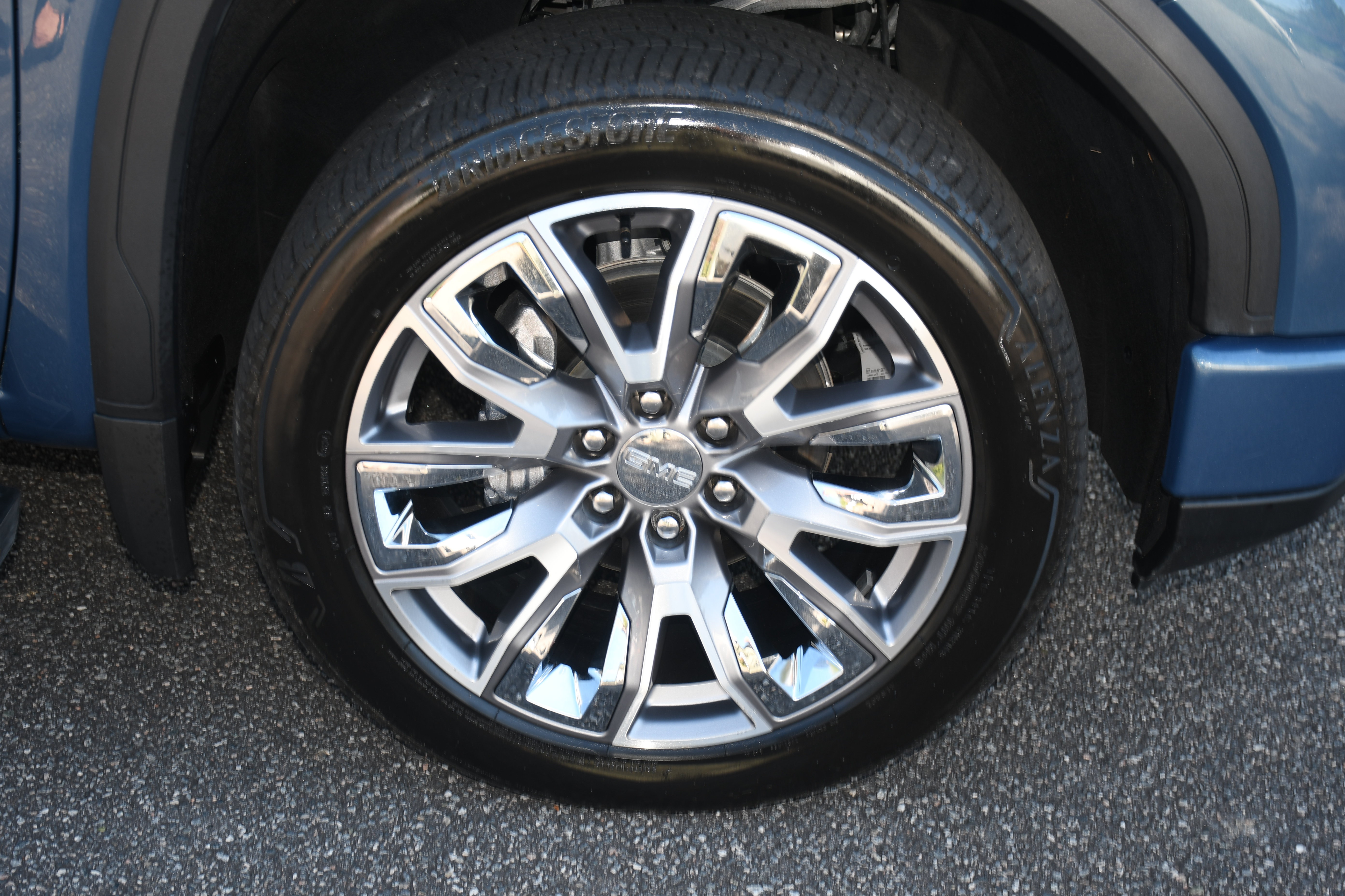 Used 2024 GMC Sierra 1500 Denali AWD/4WD image 23