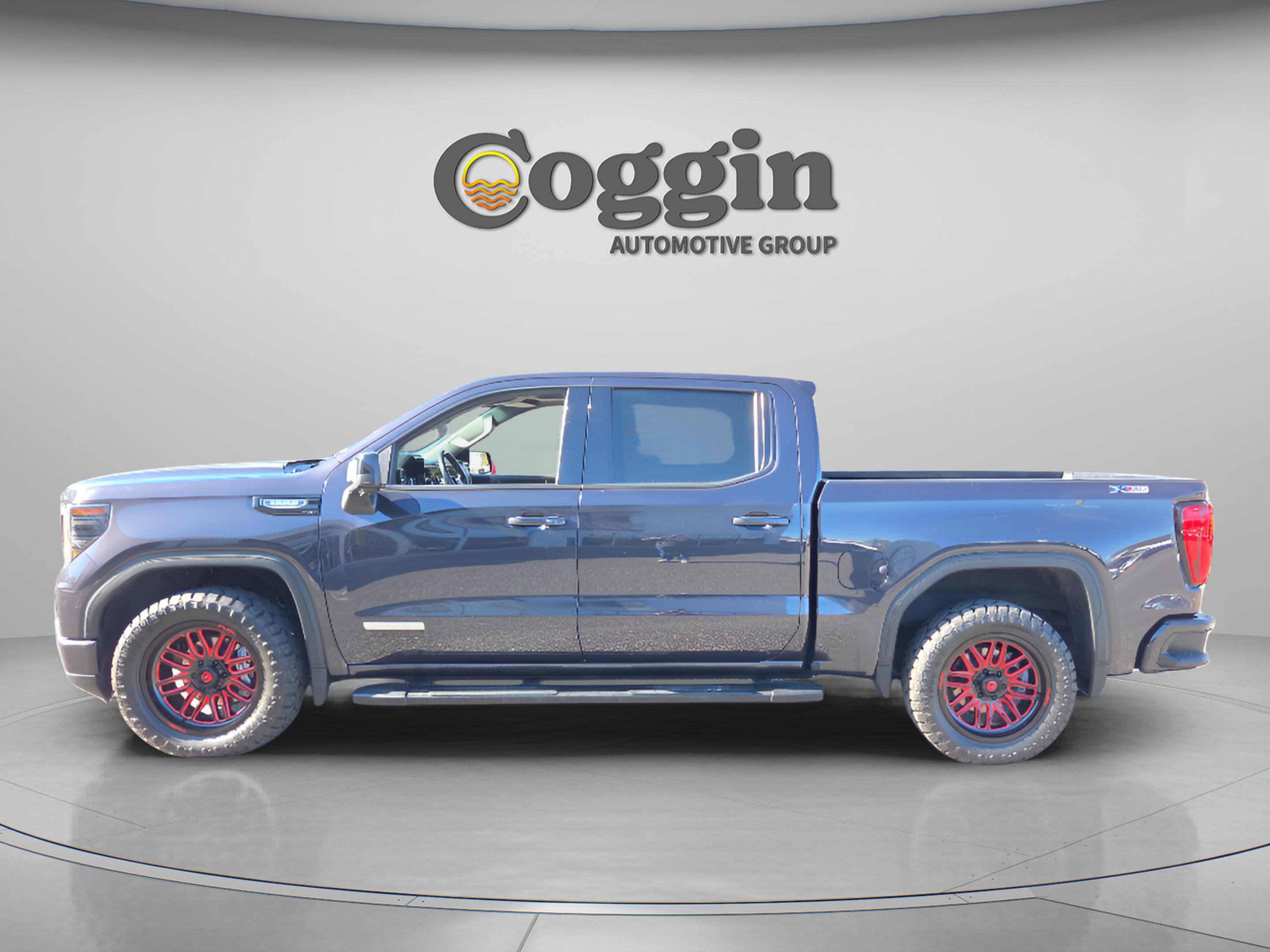 Used 2022 GMC Sierra 1500 Elevation w/ Elevation Premium Package image 3