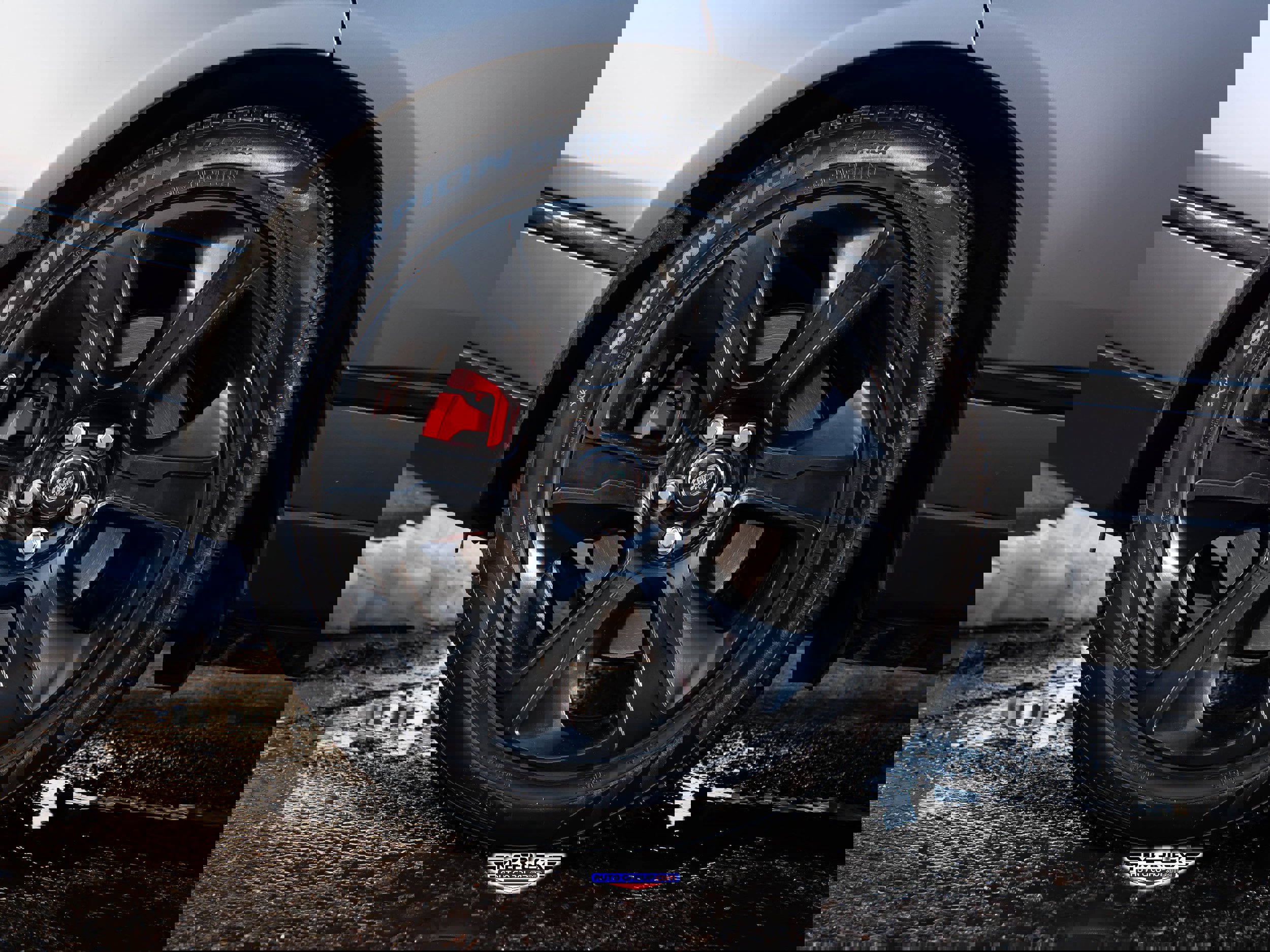 Used 2020 Land Rover Range Rover Long Wheelbase HSE image 11