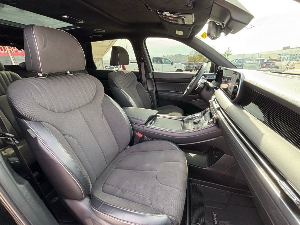 Used 2025 Hyundai Palisade Calligraphy image 12