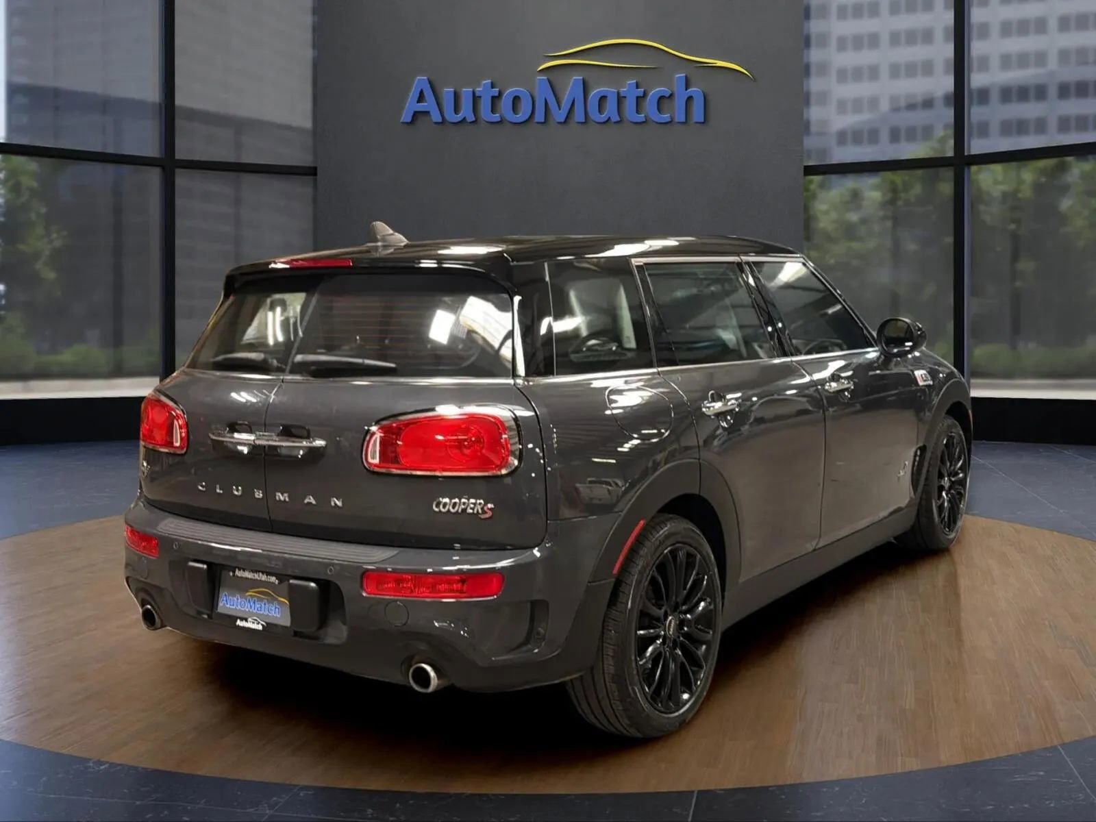 Used 2019 MINI Cooper Clubman S image 10