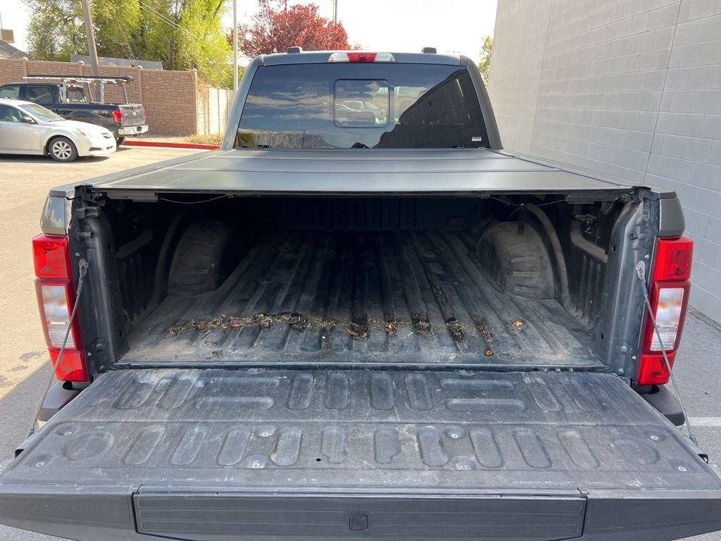 Used 2020 Ford F350 Lariat w/ Chrome Package image 27