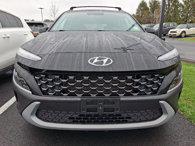 Used 2023 Hyundai Kona SEL image 2