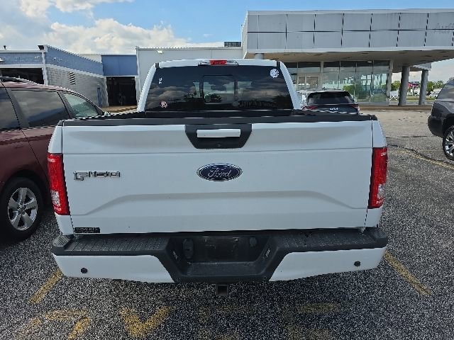 Used 2015 Ford F150 XLT w/ Equipment Group 302A Luxury AWD/4WD image 3
