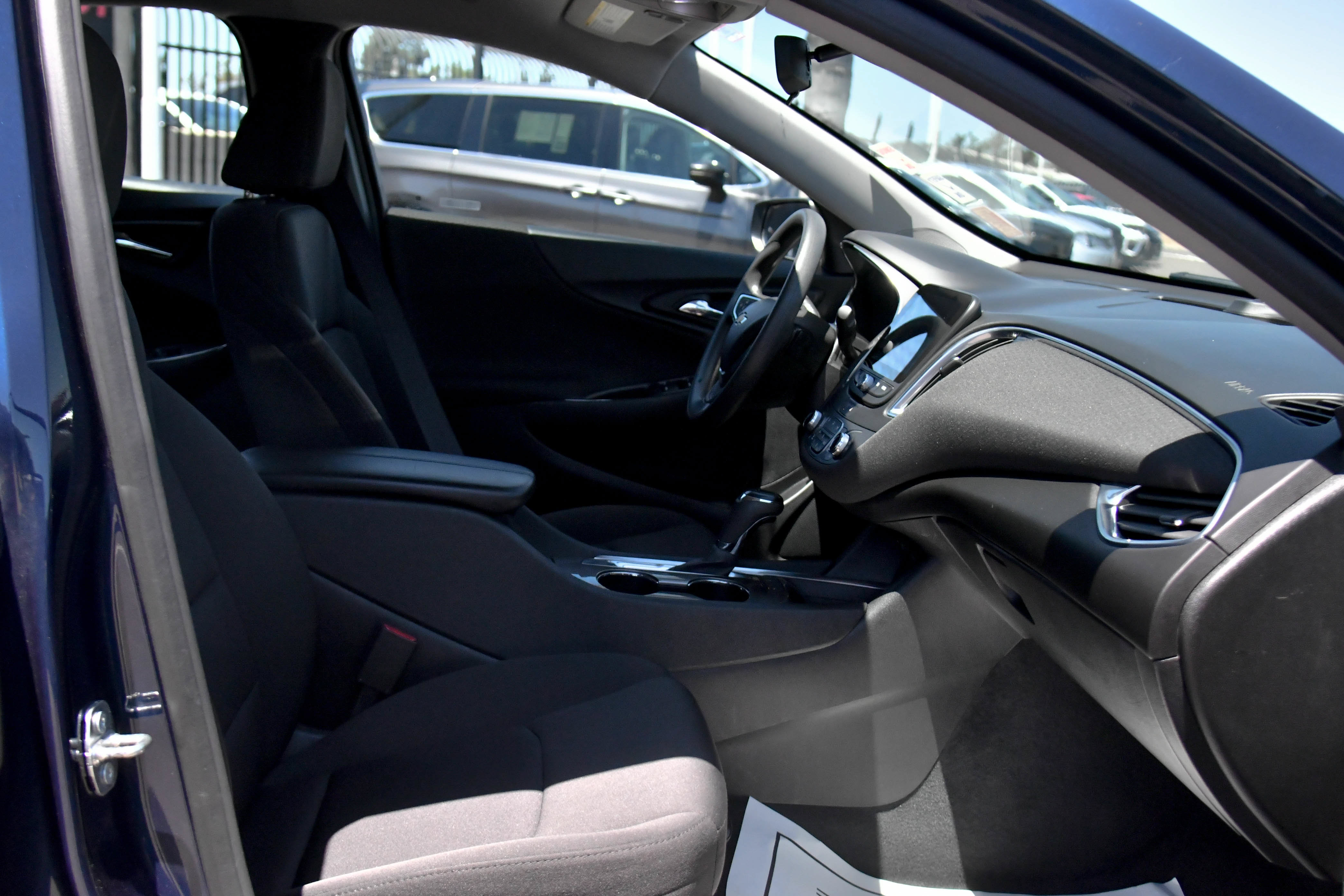 Used 2020 Chevrolet Malibu LT FWD image 41