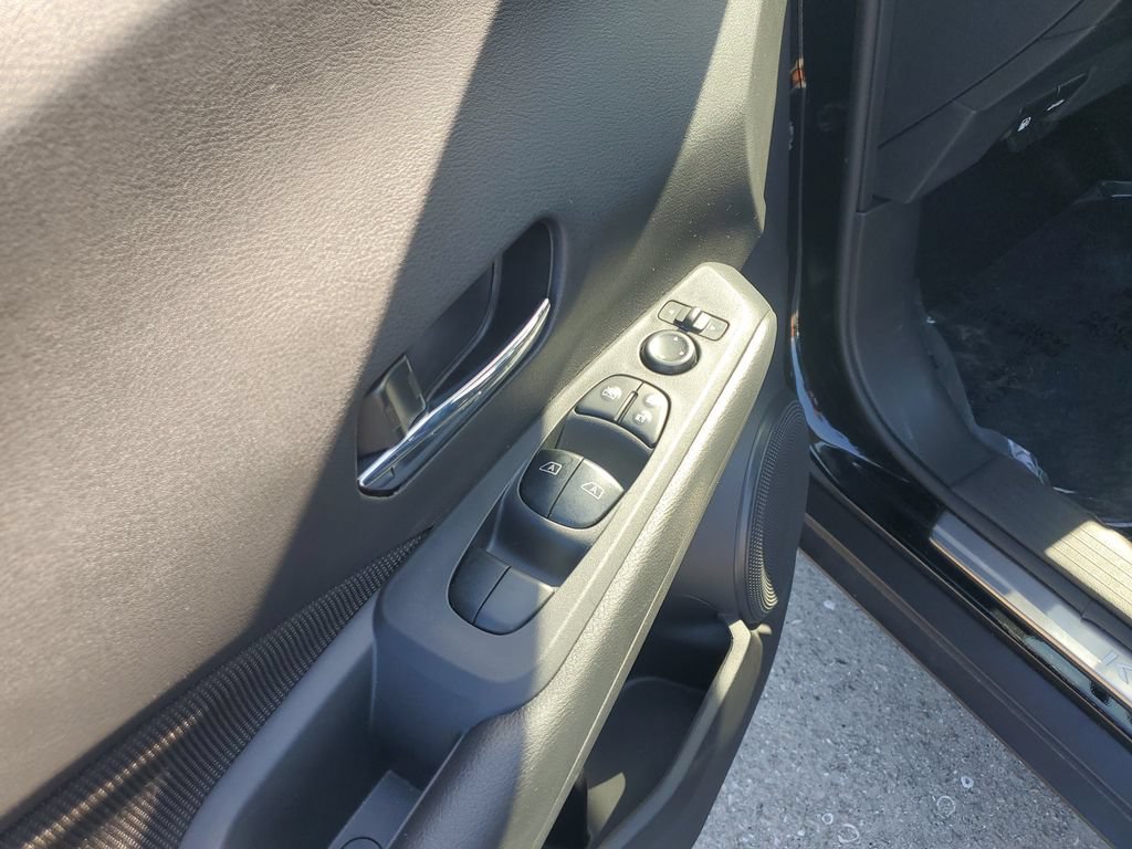 Used 2024 Nissan Kicks SV w/ Exterior Package FWD image 25