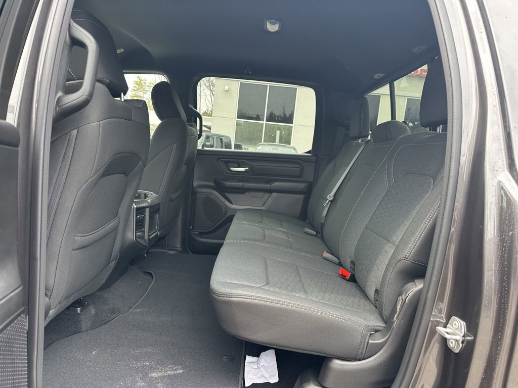 New 2026 RAM 1500 Express AWD/4WD image 30