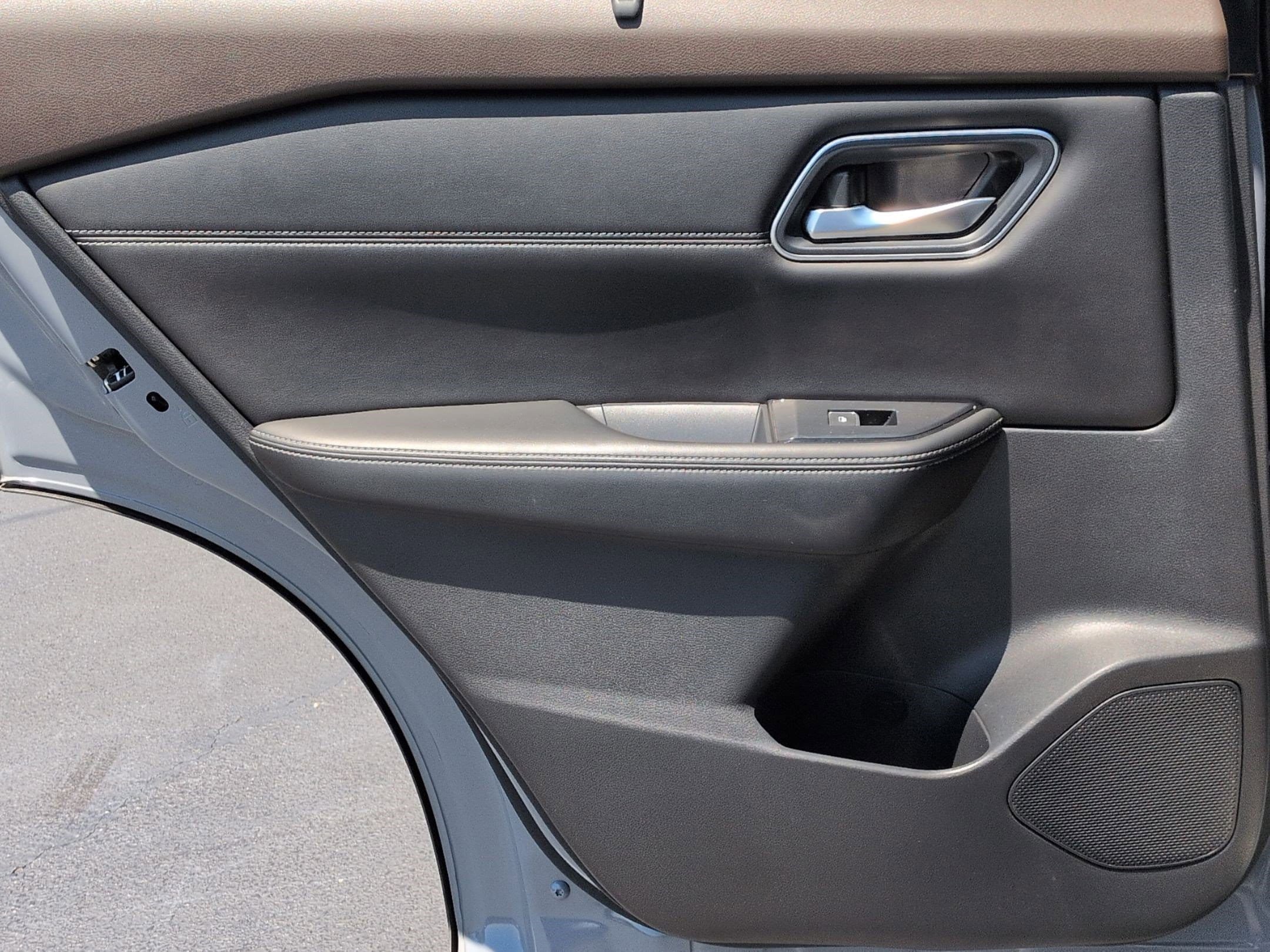 Used 2021 Nissan Rogue Platinum AWD/4WD image 30