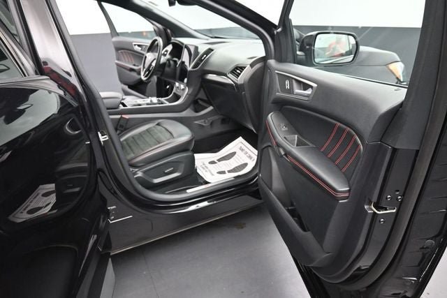 Used 2022 Ford Edge ST-Line AWD/4WD image 14