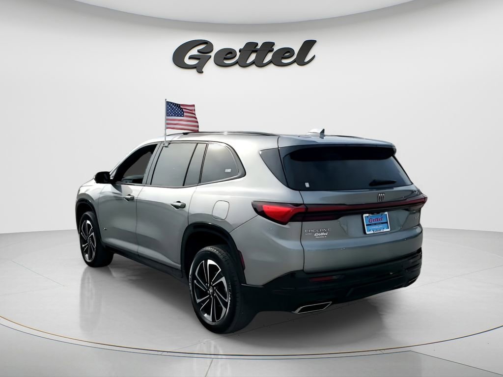 Used 2025 Buick Enclave Sport Touring image 11