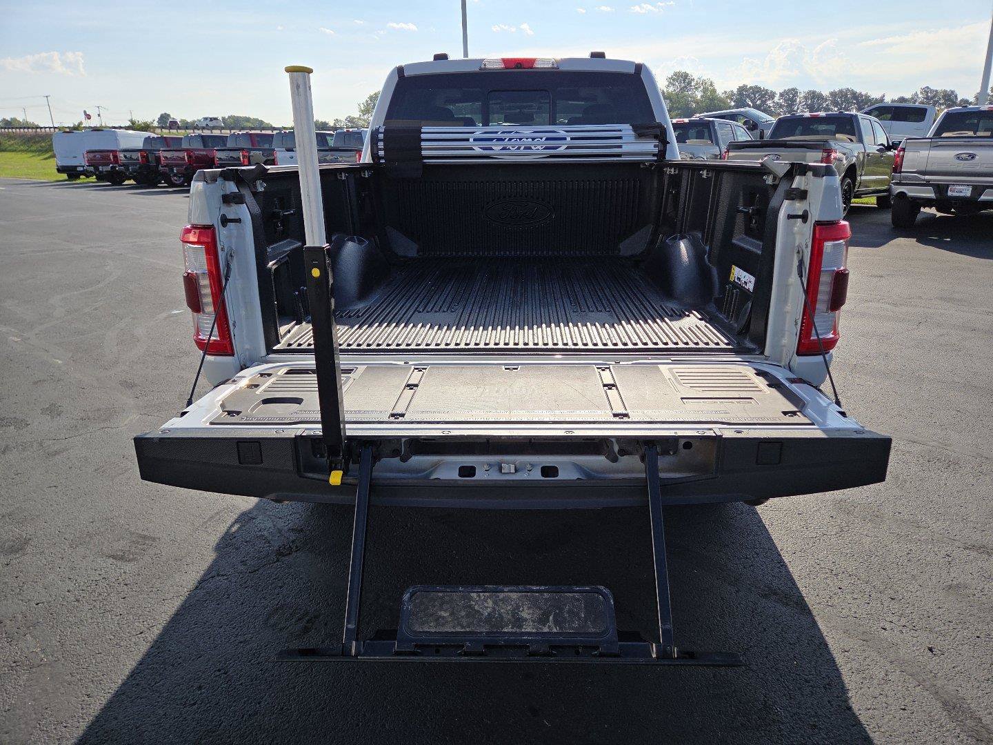 Used 2021 Ford F150 Lariat w/ Equipment Group 502A High AWD/4WD image 19