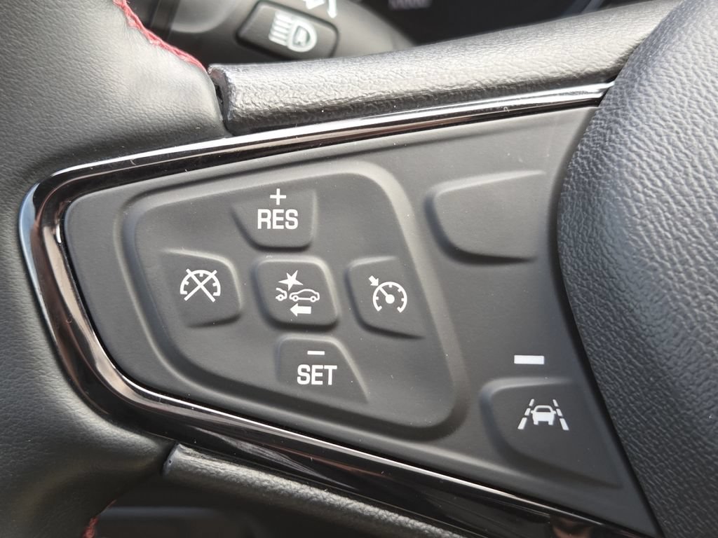 Used 2023 Chevrolet Equinox RS FWD image 13