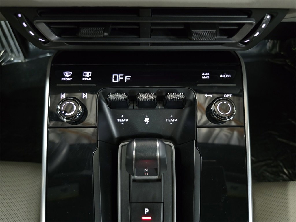 Certified 2022 Porsche 911 Turbo S image 19