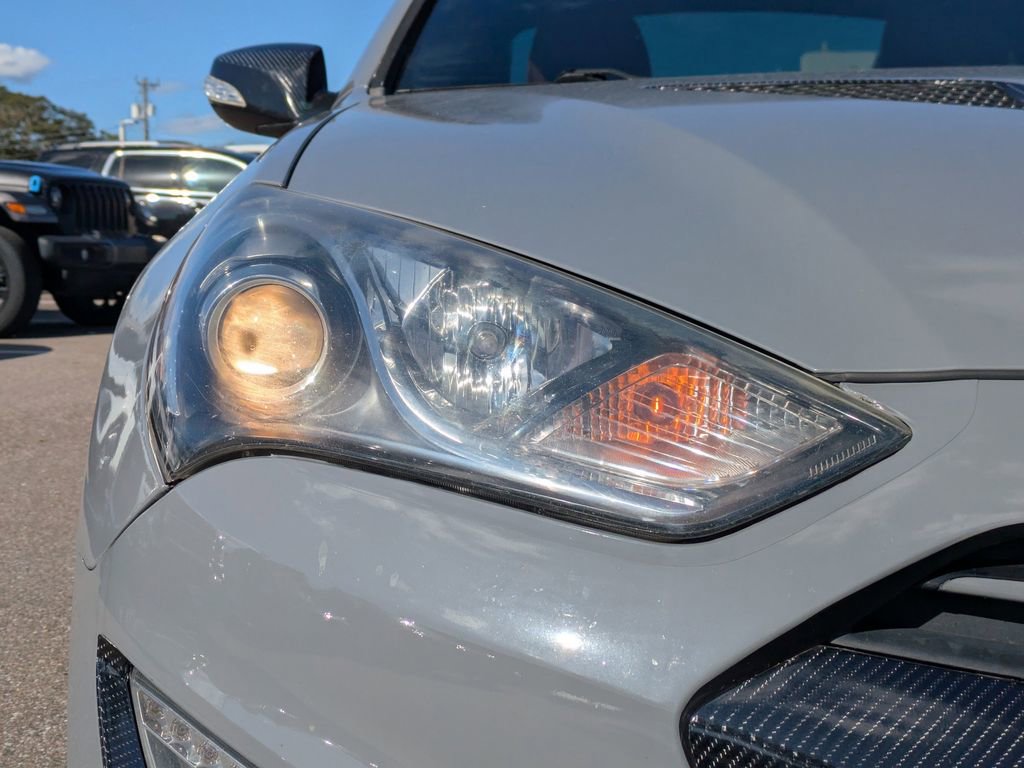 Used 2013 Hyundai Genesis 3.8 image 10