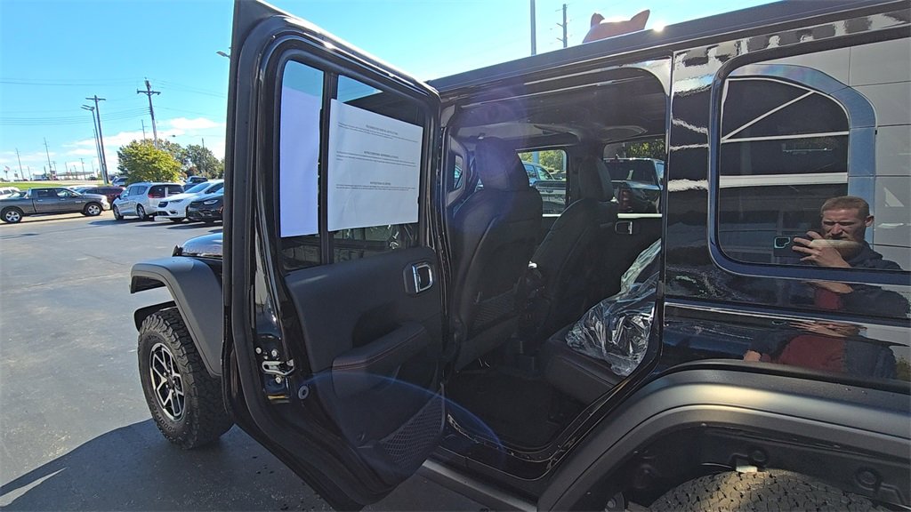 New 2026 Jeep Wrangler Unlimited Rubicon image 15