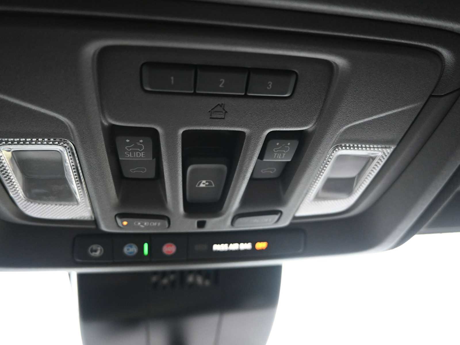 New 2026 GMC Sierra 3500 Denali w/ Denali Reserve Package image 17