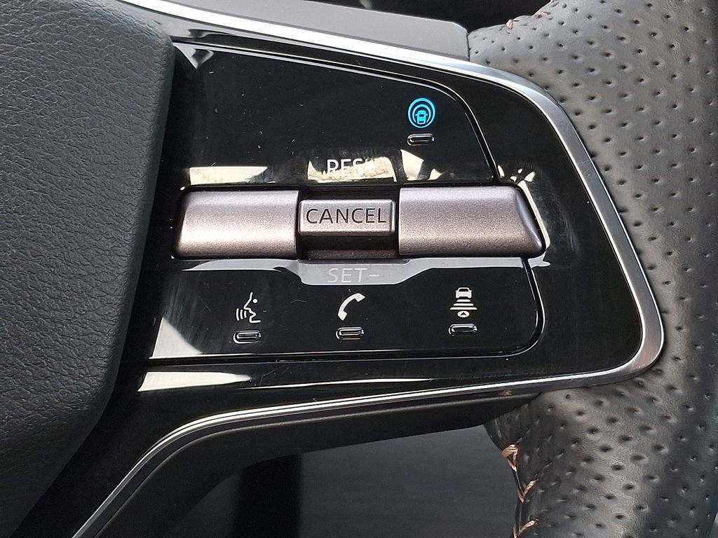 Used 2024 Nissan Ariya AWD image 19