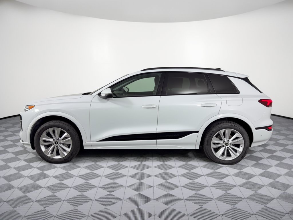 Certified 2025 Audi Q6 e-tron Premium w/ Convenience Package RWD image 2