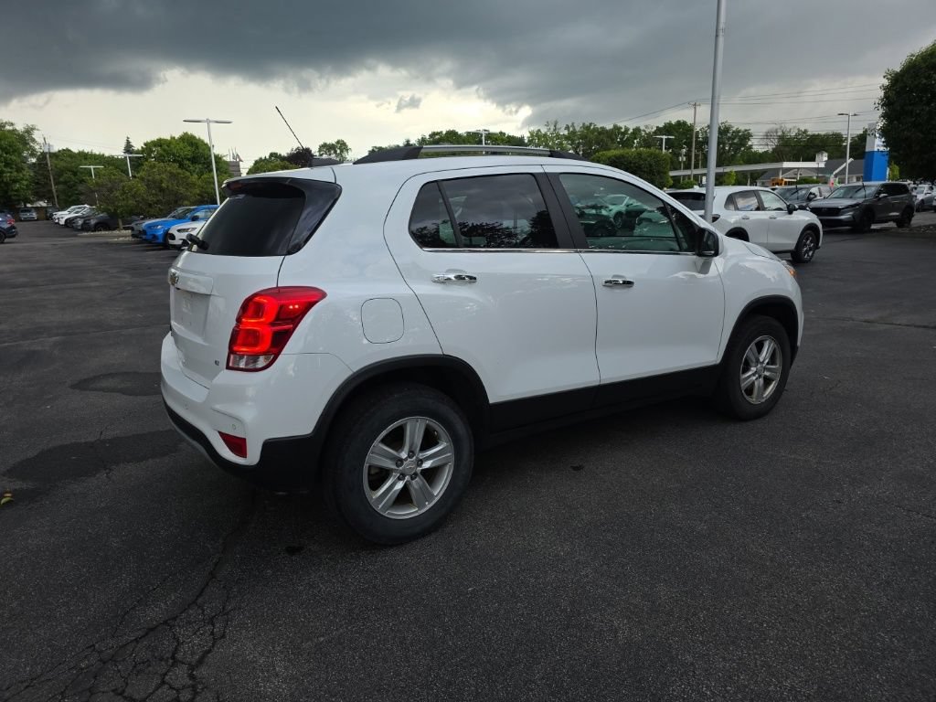 Used 2020 Chevrolet Trax LT w/ Driver Confidence Package AWD/4WD image 8