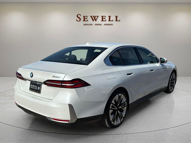 Certified 2025 BMW 530i w/ Premium Package RWD image 5