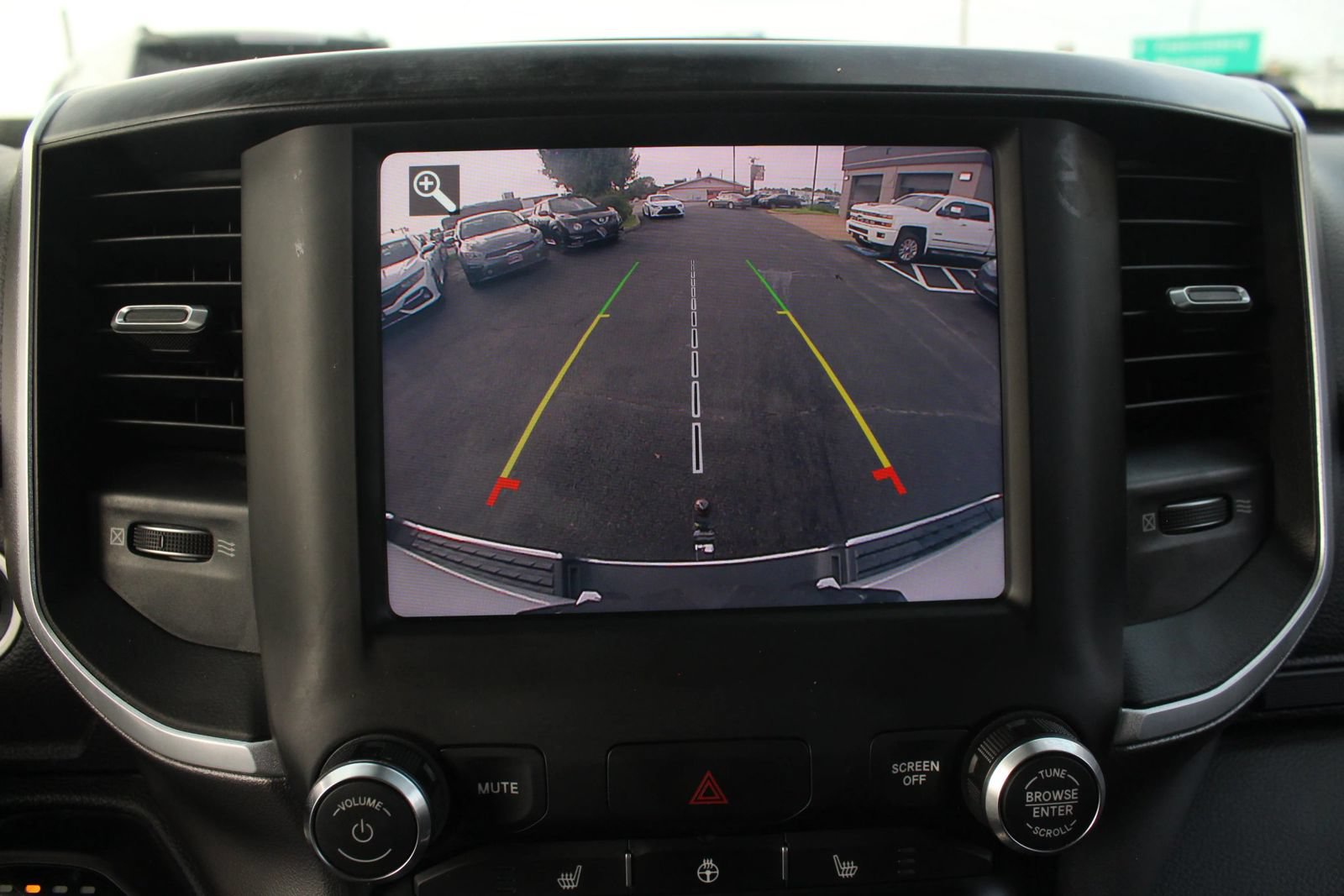 Used 2019 RAM 1500 Big Horn AWD/4WD image 32