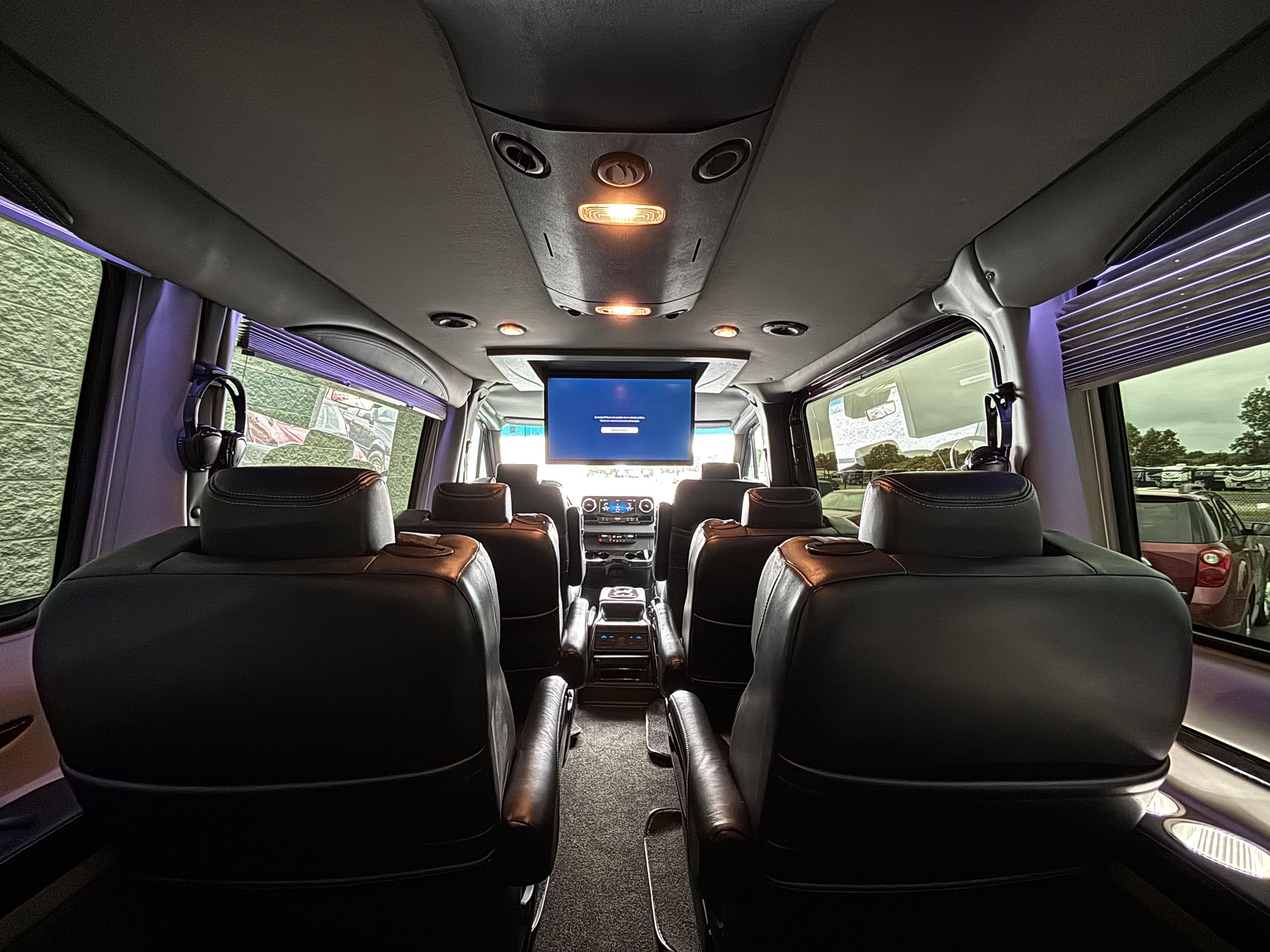 Used 2024 Mercedes-Benz Sprinter 2500 image 5