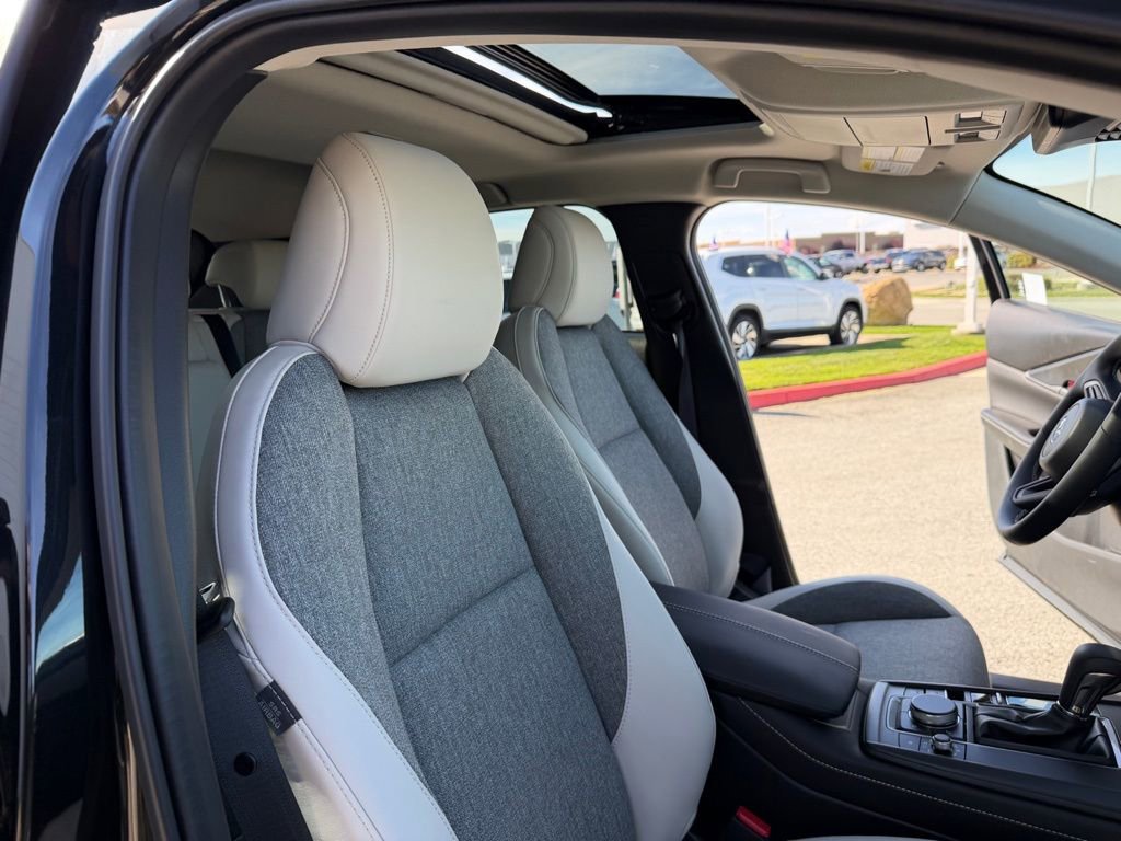 New 2026 MAZDA CX-30 Aire Edition image 17