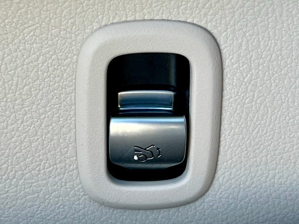 Certified 2024 Mercedes-Benz C 300 4MATIC Sedan image 26