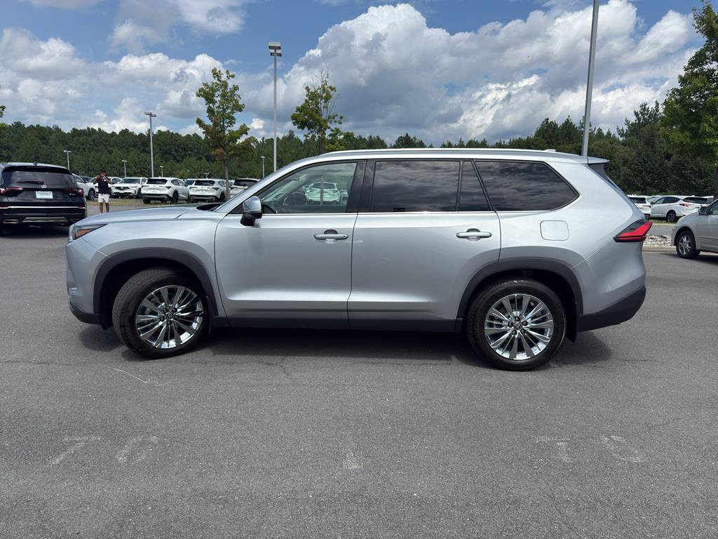 Used 2024 Toyota Grand Highlander AWD image 4