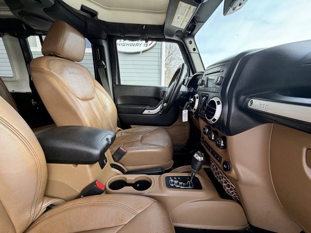 Used 2013 Jeep Wrangler Unlimited Sahara w/ Dual Top Group image 20