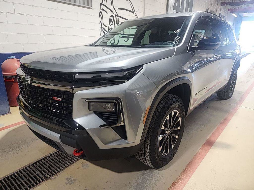 Used 2025 Chevrolet Traverse Z71