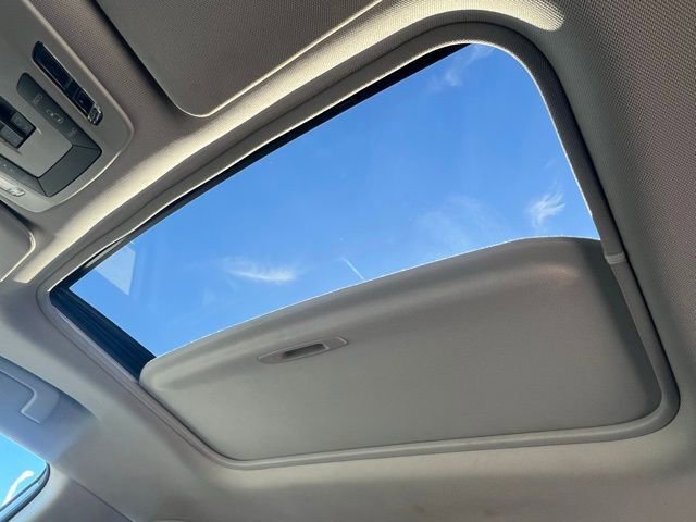 Certified 2024 Toyota Sienna LE image 38