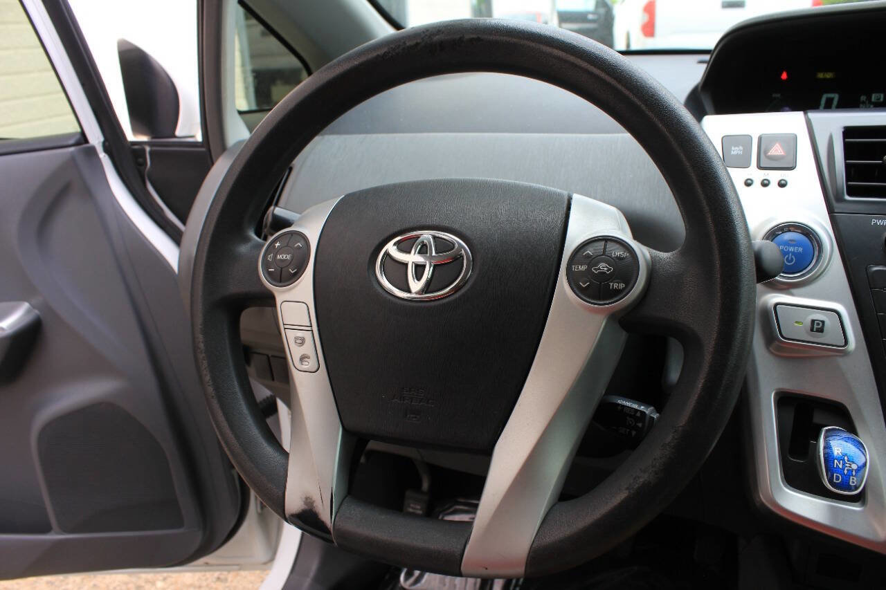 Used 2013 Toyota Prius V Two FWD image 21
