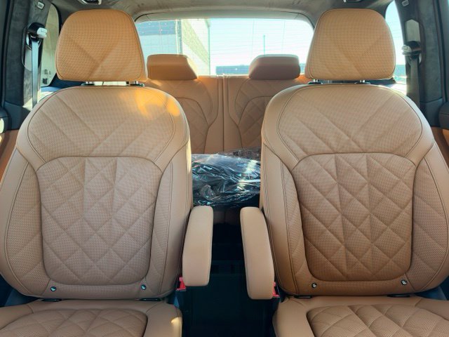 New 2027 BMW X7 xDrive40i w/ M Sport Package AWD/4WD image 26