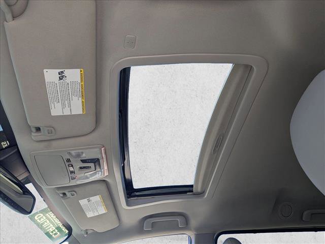 Used 2019 Toyota Sienna XLE w/ XLE Navigation Package FWD image 16