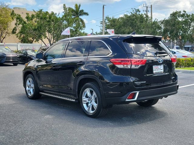 Certified 2019 Toyota Highlander Limited AWD/4WD image 3