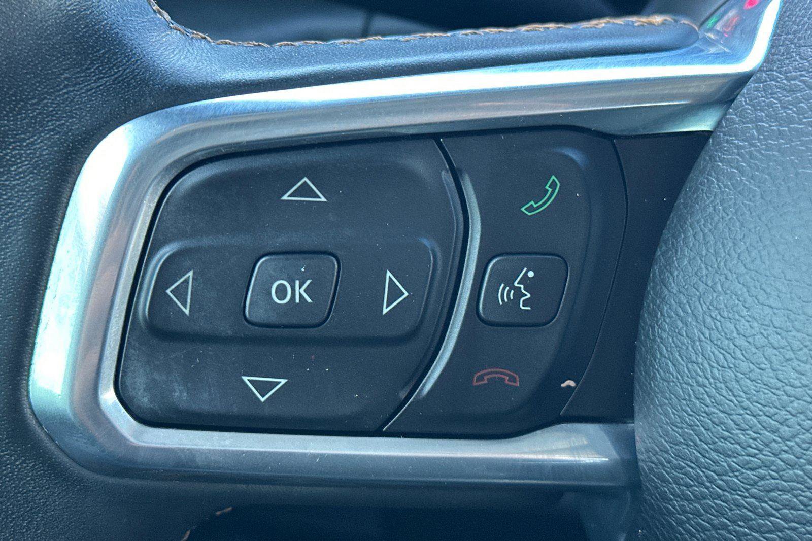 Used 2022 Jeep Wrangler Unlimited Sahara image 27