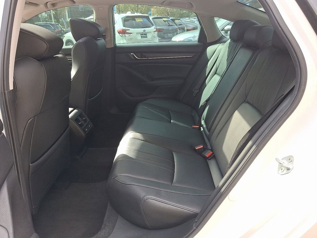 Used 2022 Honda Accord Touring image 10