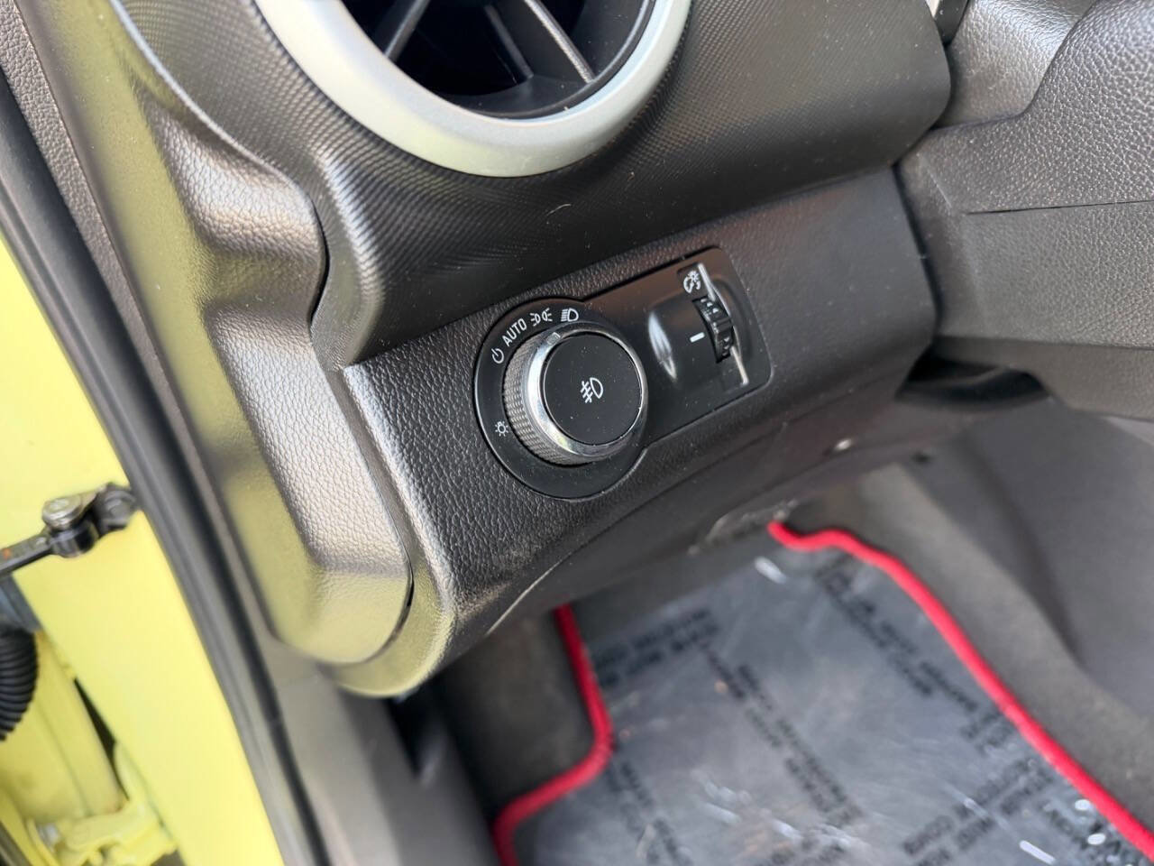 Used 2017 Chevrolet Sonic LT w/ Convenience Package image 14