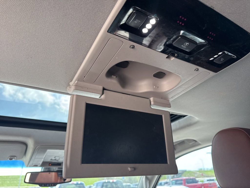 Used 2019 Chevrolet Tahoe Premier w/ Premier Plus Edition AWD/4WD image 11